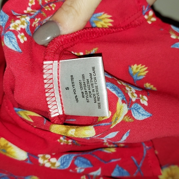 **SOLD**Pink Rose floral camisole tank, Sz S - Like NEW! no tags, mint condition - Picture 8 of 11